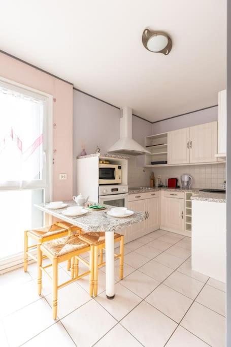 Appartement Spacieux/ Disneyland/Paris/Wifi/Bureau Шамп-сюр-Марн Екстериор снимка